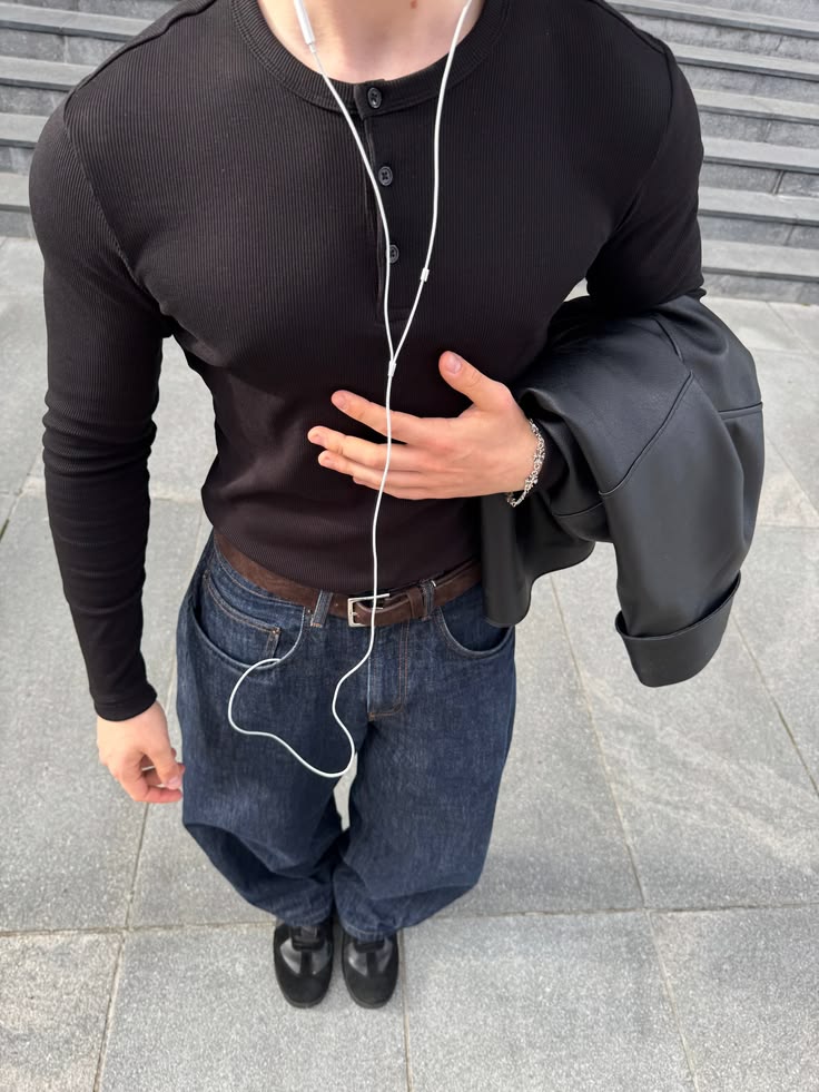 HENLEY SHIRT BLACK